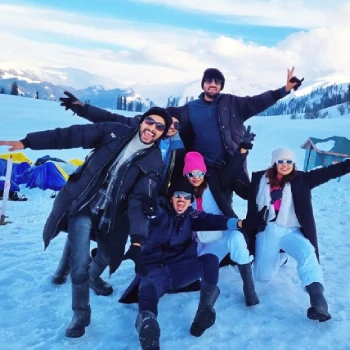 Kashmir Group Tour Package